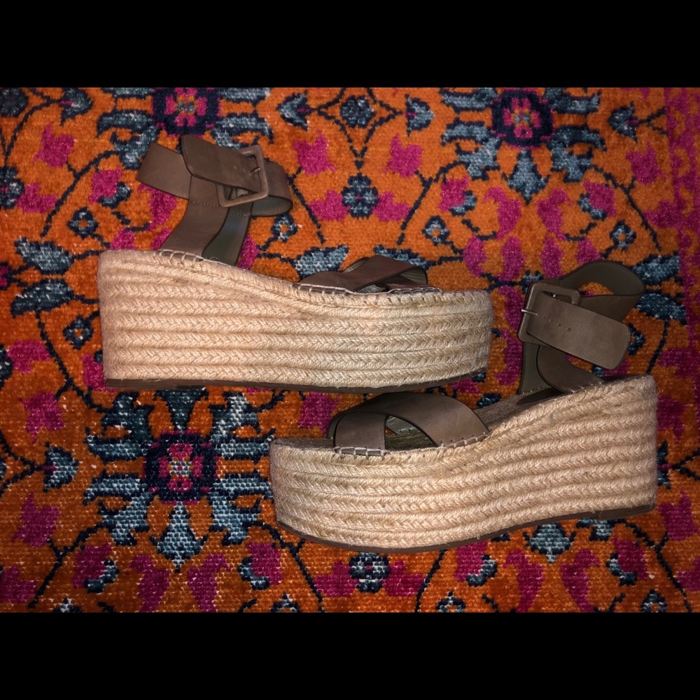 Marc Fisher LTD brown platform sandals
